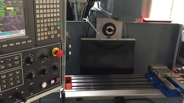 進傑CNC橫式銑床 Jinnjye's Horizontal Milling Machine Running with CNC Function